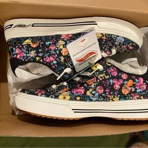 Beauty Skechers Women's Floral Canvas Low-Top Sneakers - Black Multi NWT